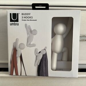 NWT Buddy Wall Hooks